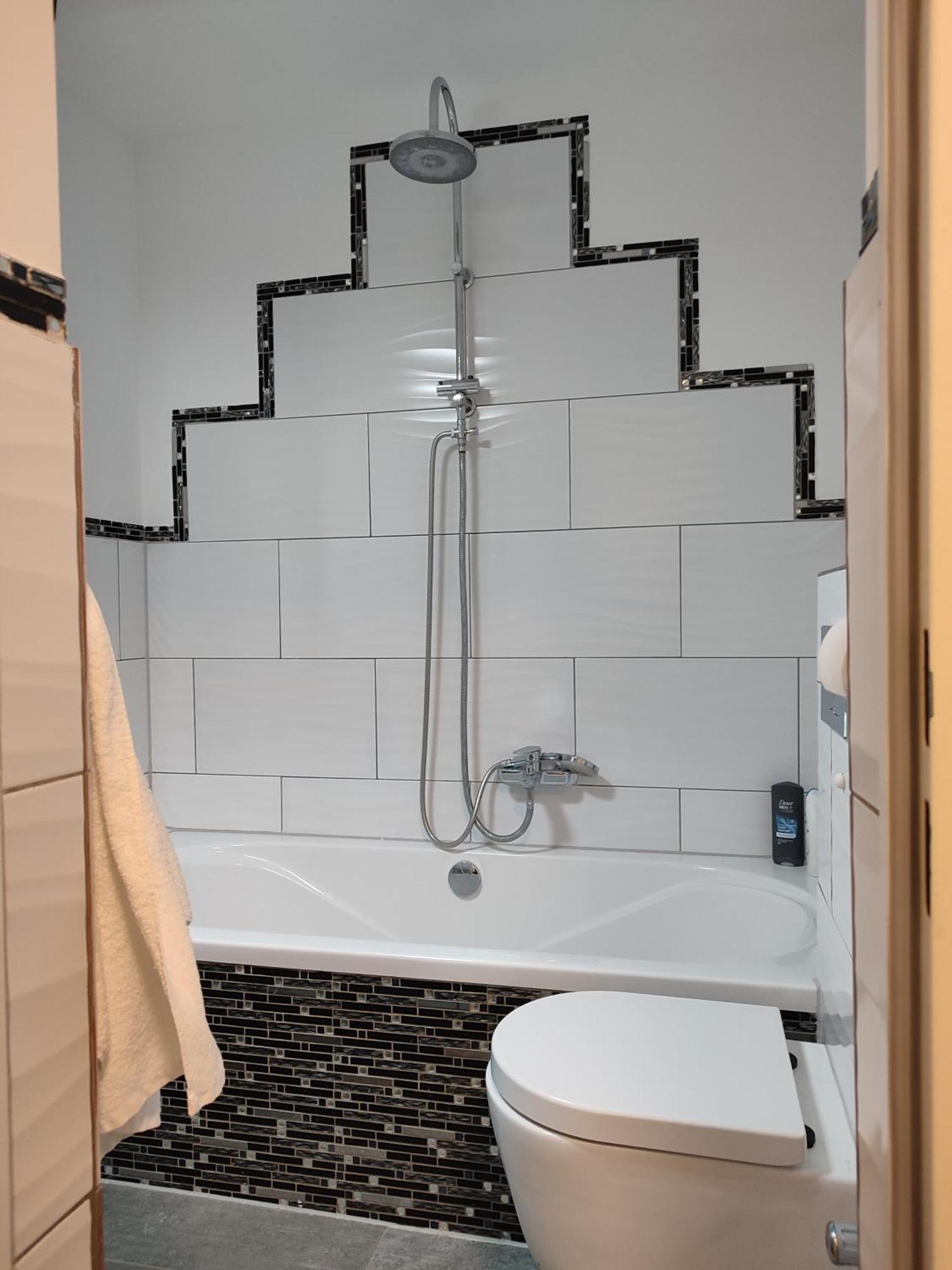 A&M Living Appartement Hamburg-Harburg Buitenkant foto